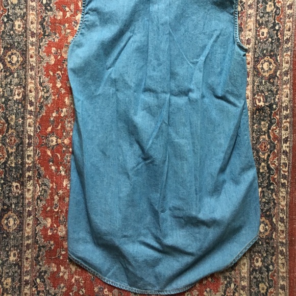 Sleeveless denim top - Picture 5 of 7